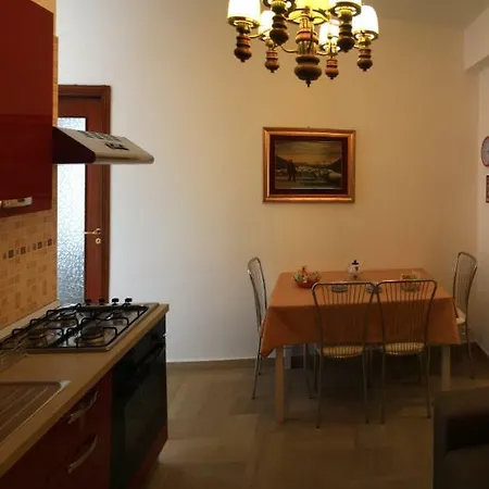 Feriehus Thessa Cefalù